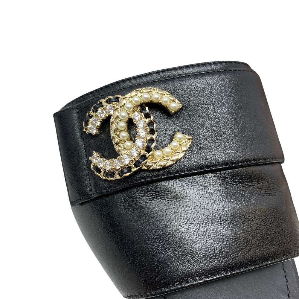 Chanel CC Pearl Logo Leather Mule Sandals Black Size 38 US 7.5 New With Box - Picture 7 of 11